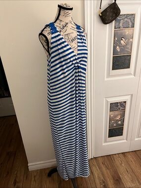 Striped Blue and White Sleeveless Maxi Dress